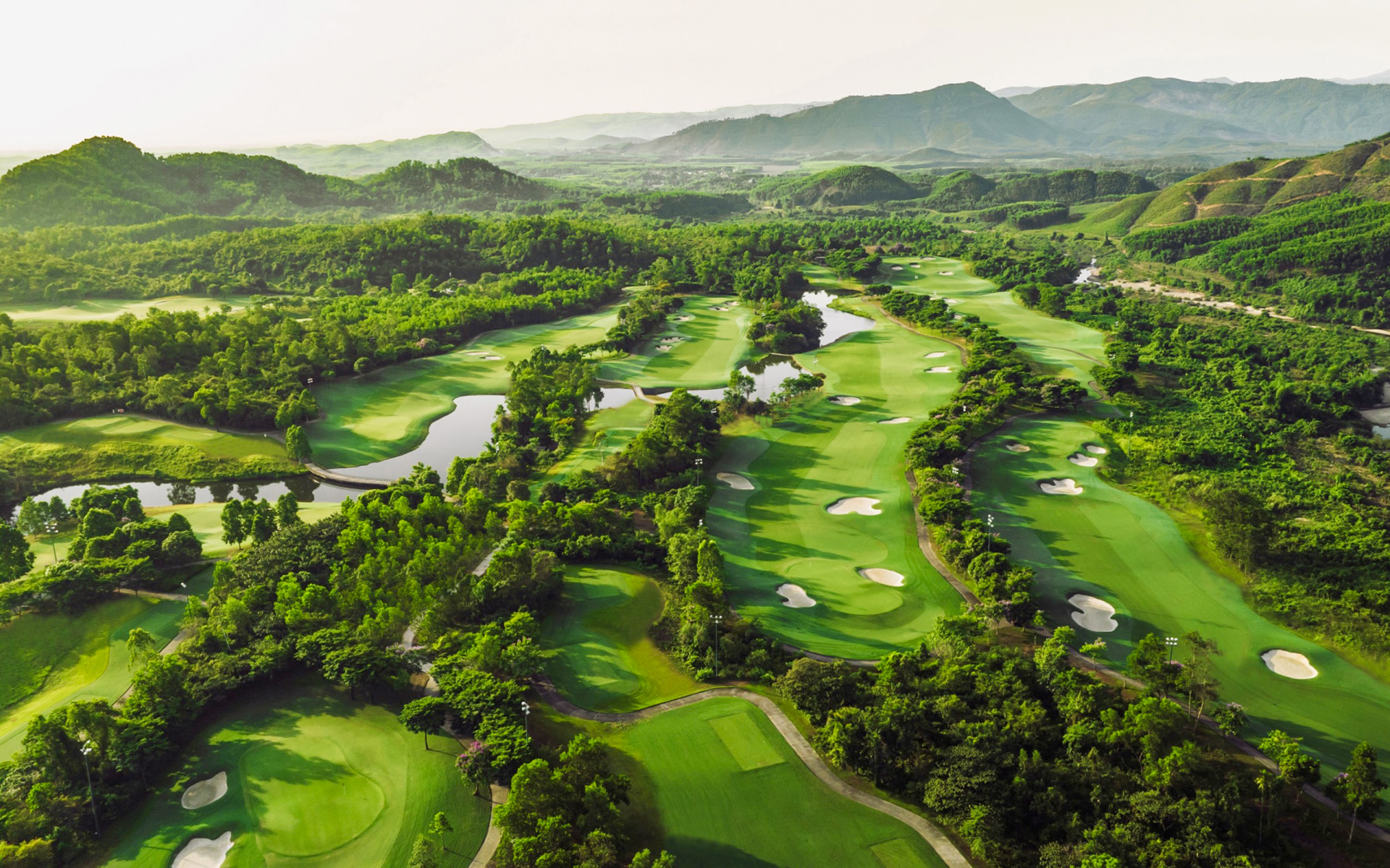 Vietnam Golf Packages – Luxury Golf Holidays & Tours