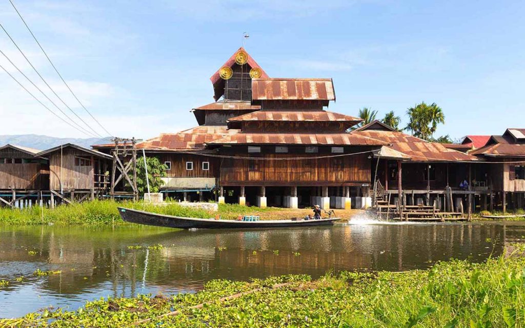 Ngaphechaung Monastery