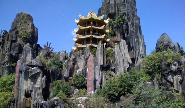 Non Nuoc Stone Carving Village