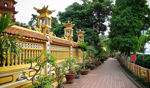 Discover Tran Quoc Pagoda: Hanoi’s Historical and Spiritual Gem