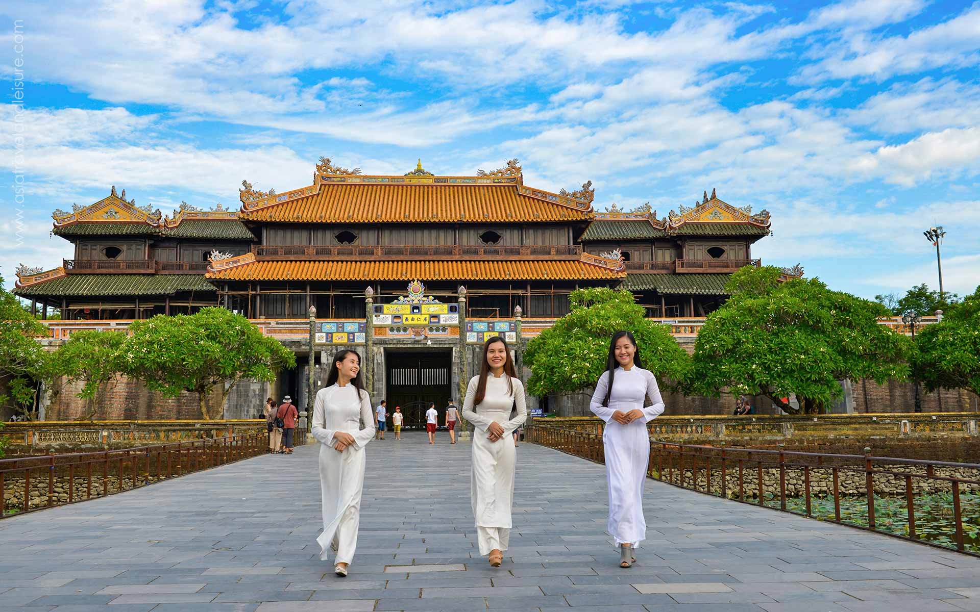 Classic Vietnam Holidays