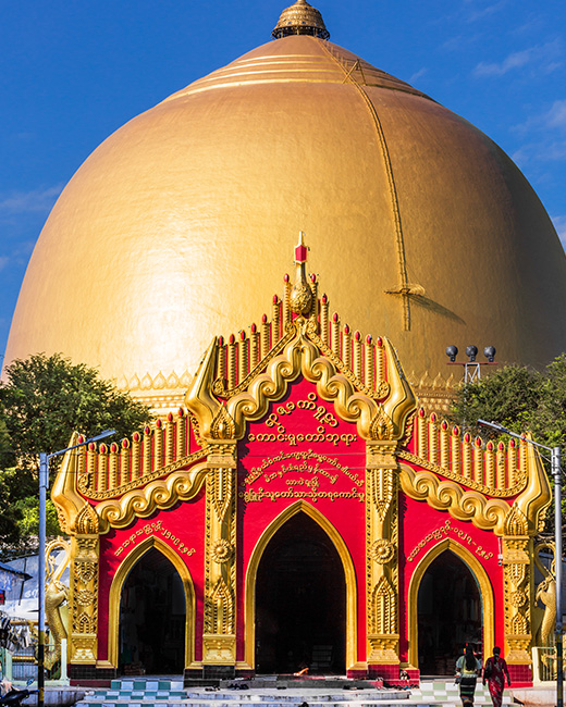 Kaung-Hmu-Daw Pagoda Festival