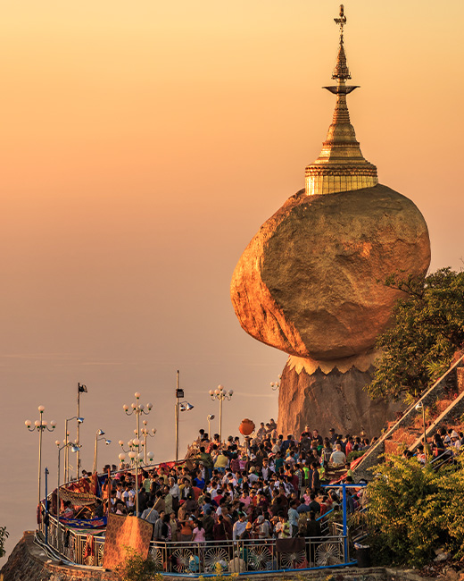 Kyaikhtiyo Pagoda Festival