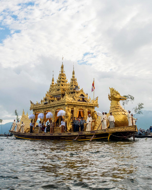 Phaung Daw Oo Pagoda Festival
